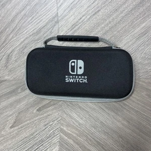 Nintendo Switch Hartschale Tragetasche mit Displaytuch - Bild 1 von 3