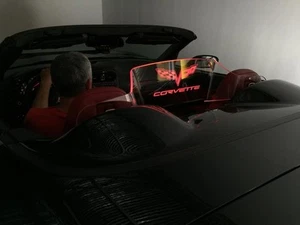 Windrestrictor® brand Windscreen Wind Deflector for Corvette C6 Windstop red - Bild 1 von 5