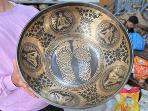 21" Buddha feet carved Large singing bowl - Himalayan bowl for sound bath, yoga - Picture 1 of 6