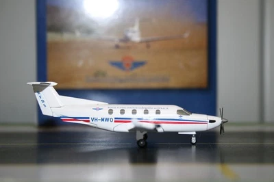 Hogan Wings 1:150 Royal Flying Doctor Service Pilatus PC-12 VH-MWO (5729) - Image 1 of 4