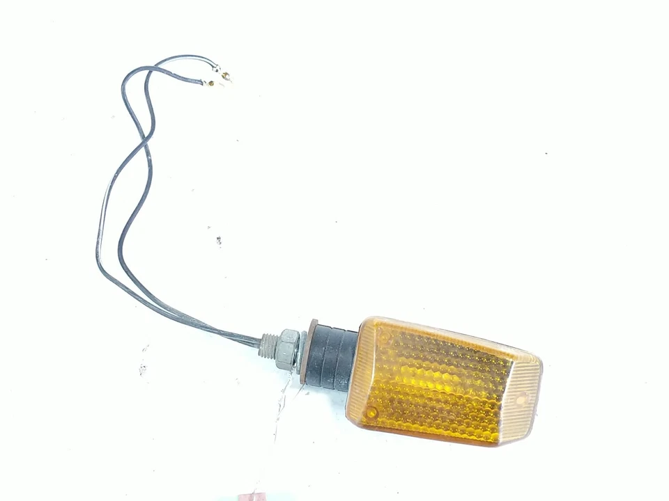 Задний правый указатель поворота мигалка 99 00 Kawasaki ZRX1100 - Изображение 1 из 4