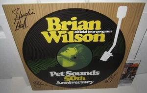 BRIAN WILSON SIGNED PET SOUNDS TOUR BOOK PROGRAM BEACH BOYS AUTOGRAPH JSA - Picture 1 of 10