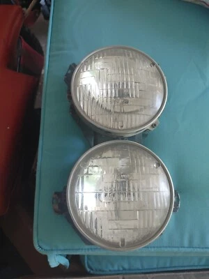 HEADLIGHTS And CHROME TRIM MERCEDES 220se  280se 3.5 coupe w111 W108 W109 W112 - Image 1 of 2