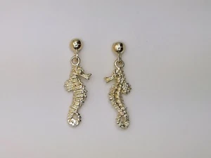 SEEPFERDCHEN PUSH POST & OHRHÄNGER (14 Kt Gelbgold) / - Bild 1 von 3