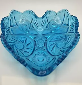Vintage Aqua Blue Glass Nut/Candy Heart Shaped Dish Aztec Sunburst MCM 6” Wide - Picture 1 of 11