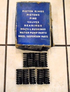 Box of 9 1937-1948 OLDSMOBILE GMC TRUCK Valve Springs 408309 38 39 40 41 42 - Picture 1 of 3