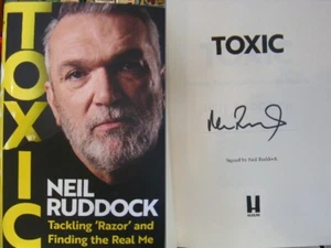 Signed Book Toxic by Neil Razor Ruddock 1st Edition Hardback LFC Liverpool FC - Picture 1 of 3