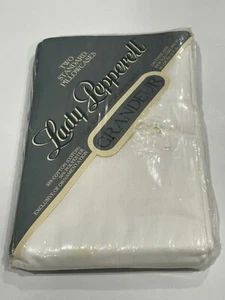 Vintage Lady Pepperell Pillowcase Grandeur Two Standard White No-Iron D9 - Picture 1 of 3