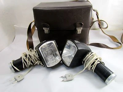Photo Studio "Luch-M" USSR Double Flash w/ Light-Synchronizer professional level - Image 1 of 4