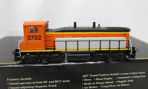 Atlas Gold HO Scale BNSF Swoosh EMD MP15DC Diesel Locomotive #3702 NOS DCC Sound - Picture 1 of 11