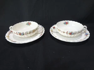 Spode China - Hazel Dell - Pair of Off White Cream Soup Bowls with Underplates - Picture 1 of 5