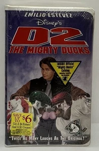 D2: The Mighty Ducks (VHS, 1994) - Picture 1 of 2