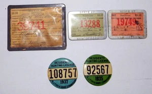 5 - Vintage NJ Resident combination HUNTING & FISHING LICENSE badges PINBACK - Picture 1 of 1
