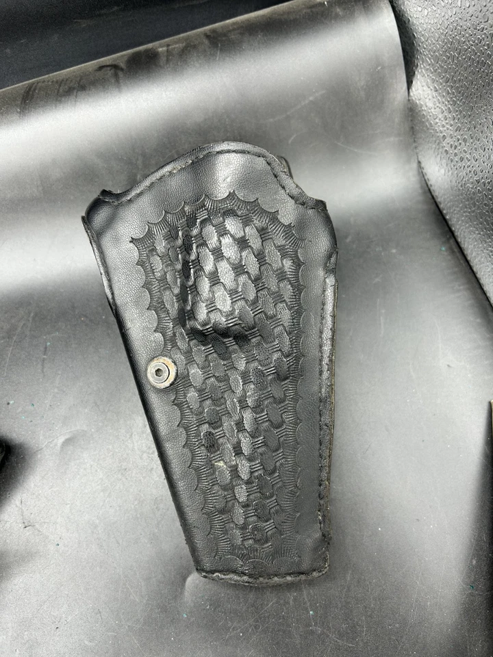 SAFARILAND Gun Holster for S&W K Frame 10 11 12 15 19 64 66 67 68 4" RUGER RH - Image 1 of 4