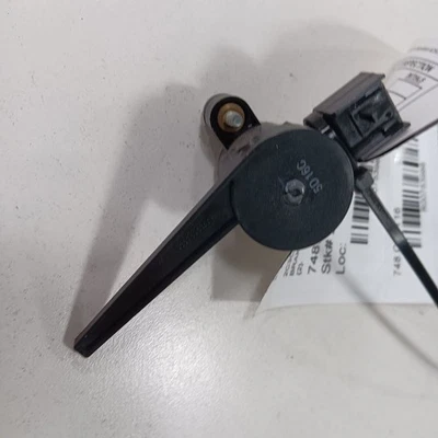 Chrysler 300 Brake Pedal Switch  2015 2016 2017 2018 2019 - Изображение 1 из 4