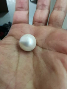 Huge16.8mm natural south sea genuine white round loose pearl undrilled with flaw - Picture 1 of 5