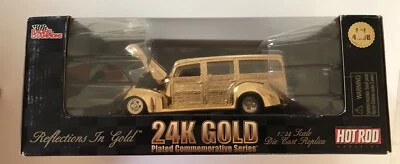 Ford Woodie 1940 Racing Champions / Oro 24k / Escala 1:24 Foto 1 de 4
