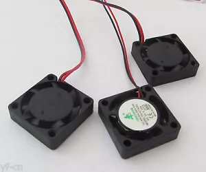 100pcs Mini Brushless DC Cooling Fan 25x25x7mm 25mm 2507 5V 0.10A 7 blades 2pin - Picture 1 of 4