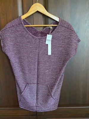 BRAND NEW with tags Lilla P t-shirt, size XS Foto 1 de 4