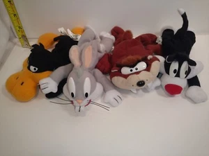 Warner Bros Studio Looney Tunes Mini Bean Bag Plush Bugs Taz Daffy Sylvester - Imagen 1 de 3