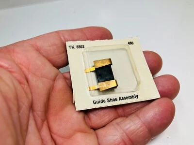 LIMPIADOR DE PISTAS AJ’S OSCAR "MONTAJE DE ZAPATAS GUÍA" Pieza de servicio crítica ULTRA RARO Foto 1 de 4