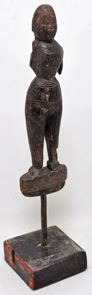 Estatueta antiga de madeira tribal de deusa gangaur original antiga esculpida à mão - Imagem 1 de 4