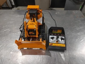 Good Condition New Bright The Cat D9L Remote Control Bulldozer Tested Working - Bild 1 von 10