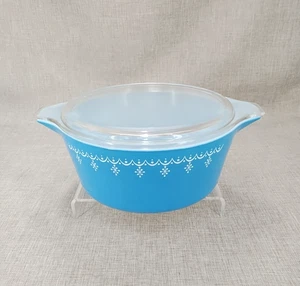 Vintage Pyrex Blue White Snowflake Garland 475-B 2.5 Quart Casserole With Lid - Picture 1 of 17