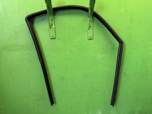 SAIC E-Deliver 3 Base SL EV MAXUS Right Front Door frame weather seal rubber - Picture 1 of 3