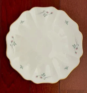 LENOX Rose Manor 11-3/4" Ivory Cake Plate Scallop Gilt Edge Floral Round Platter - Picture 1 of 8