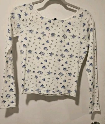 Top corto de vinilo Icon mediano blanco azul floral tejido gofre manga larga Foto 1 de 4