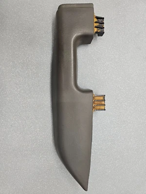 🔥97-03 Panel de puerta delantero derecho pasajero reposabrazos manija de tracción gris oscuro Ford F150 Foto 1 de 4