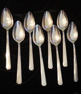 Wm A Rogers Set of (8) CAPRI Oval Soup Spoons Triple Silverplate Oneida 7 5" - Picture 1 of 5