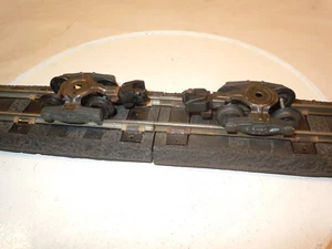 American Flyer PARTS a pair of knuckle trucks with couplers XA 12A050, XA 12A047 - Picture 1 of 6