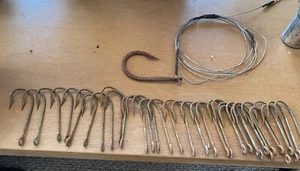 32 ANZUELOS DE PESCA vintage de 4 1/8"" L, a juego ~ también 1 gancho grande de 5"" ~ reutilización - Imagen 1 de 8