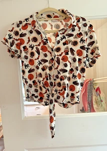 Camisa Para Mujer Spirit Halloween Corbata Frontal Estilo Rockabilly Rayón S/M - Imagen 1 de 3