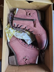 NEW IN BOX Teva Boots Heeled Foxy Lace Up Women Size 7 Brown Leather Waterproof - Picture 1 of 11