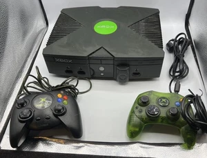 Original Xbox Console Bundle W/ 2 OEM Controllers & POWER CORD - Picture 1 of 6