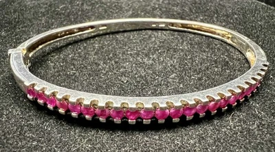 Brazalete de tenis Ross Simons de plata de ley 925 con bisagras de rubí - 7" Foto 1 de 4