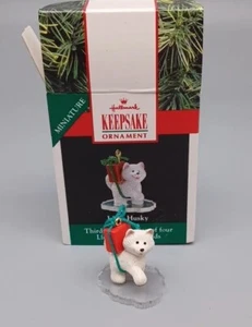 1990 Little Husky Dog Miniature Hallmark Christmas Tree Ornament White dog - Picture 1 of 6