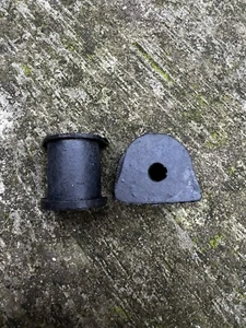 RUBBER SEAT BUFFER FOR SEAT NORTON F/BED SLIMLINE 06-7862 PAIR - Picture 1 of 3