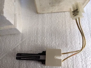 Trane American Standard Furnace Igniter IGN00054 - Picture 1 of 4
