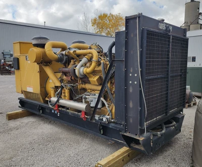 725KW PRIME Caterpillar 3412C 2005 480V generador 30.000 HRS necesita reconstrucción Foto 1 de 4