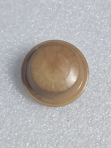Antico bottone in bachelite marrone caramello cupola da cucire anni 30 40 vintage - Foto 1 di 10
