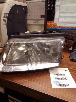 Faro izquierdo conductor a través de VIN 049999 compatible con 98-01 PASSAT 205421 Foto 1 de 4