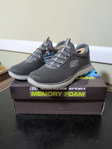 Sneakers Skechers Summits Char- Grigio Uomo Slip On Memory Foam Taglia 10,5 M Nuove con scatola - Foto 1 di 19