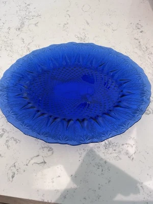 Plato ovalado Avon Royal Sapphire Collection 13,5" azul cobalto, Francia Foto 1 de 4