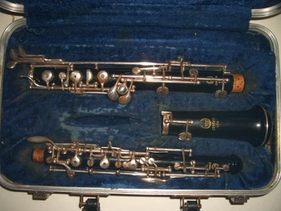 Linton Student Oboe con bajo Bb en un estuche serie #HP228302 Foto 1 de 4