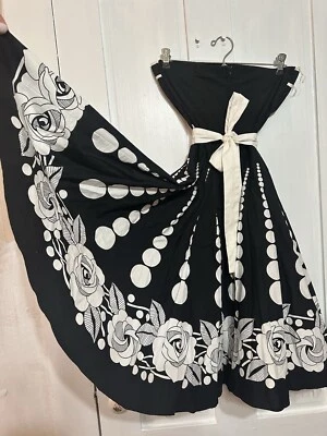 Vestido para mujer adulto ama de casa años 50 blanco y negro floral blanco tul talla 5 Foto 1 de 4