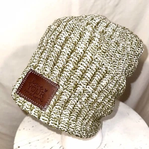Love Your Melon Beanie Mütze ohne Manschetten grün weiß gerippt lässig - Bild 1 von 8